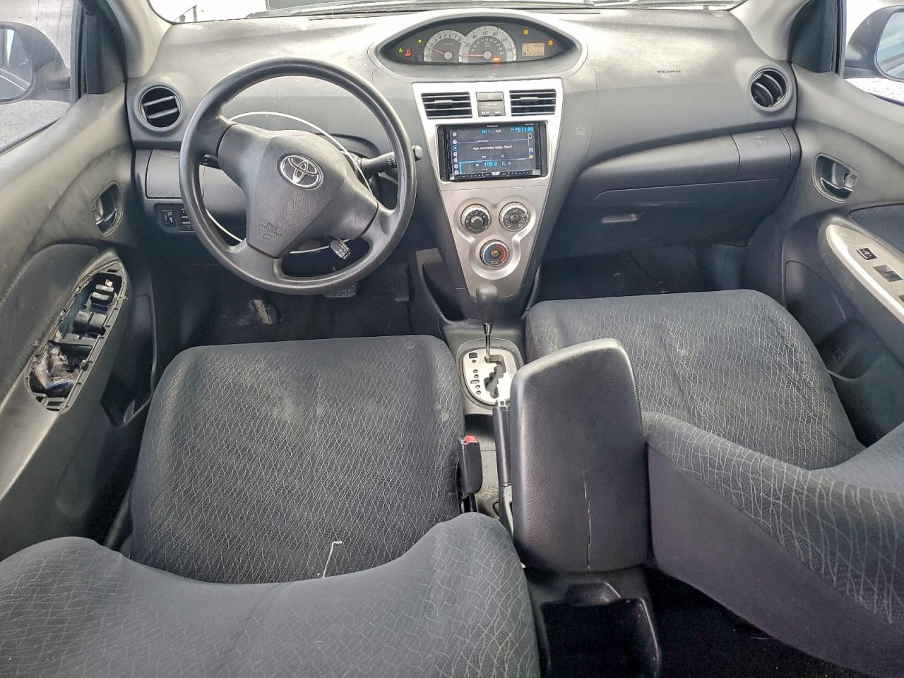 2008 TOYOTA YARIS photo 8