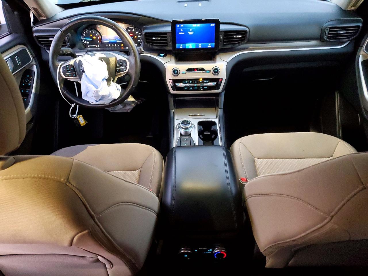 2023 FORD EXPLORER XLT photo 8