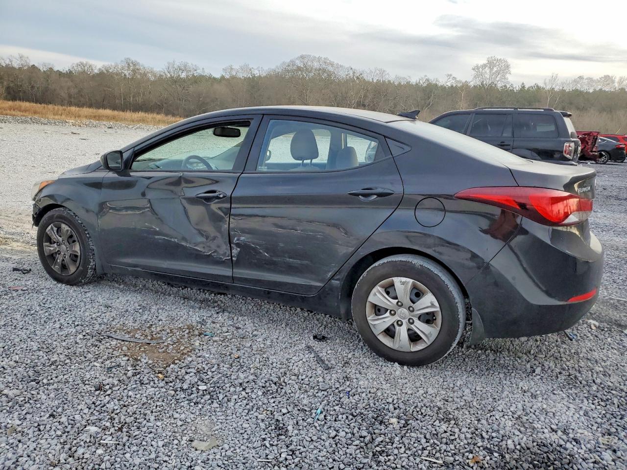 2016 HYUNDAI ELANTRA SE photo 2