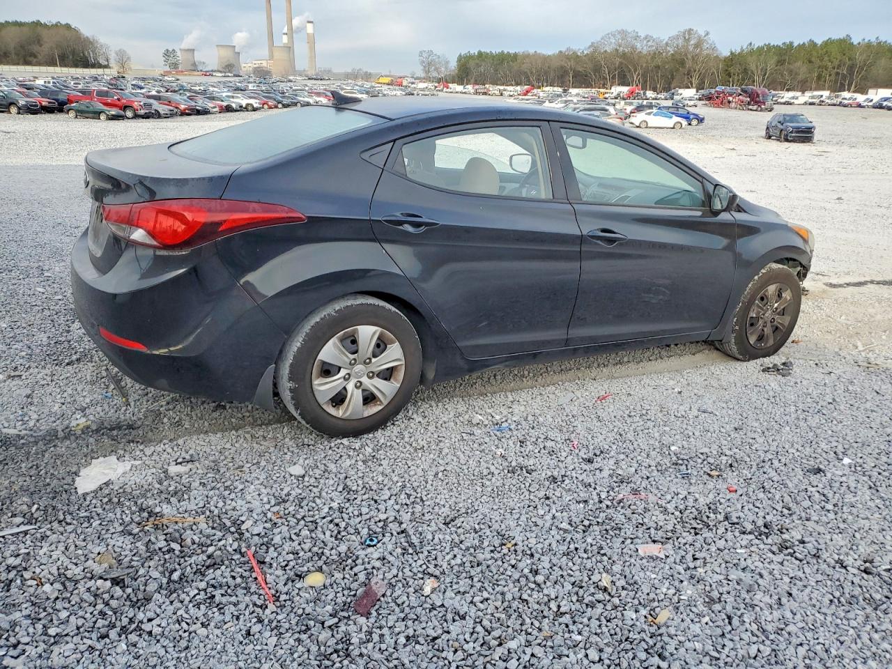 2016 HYUNDAI ELANTRA SE photo 3