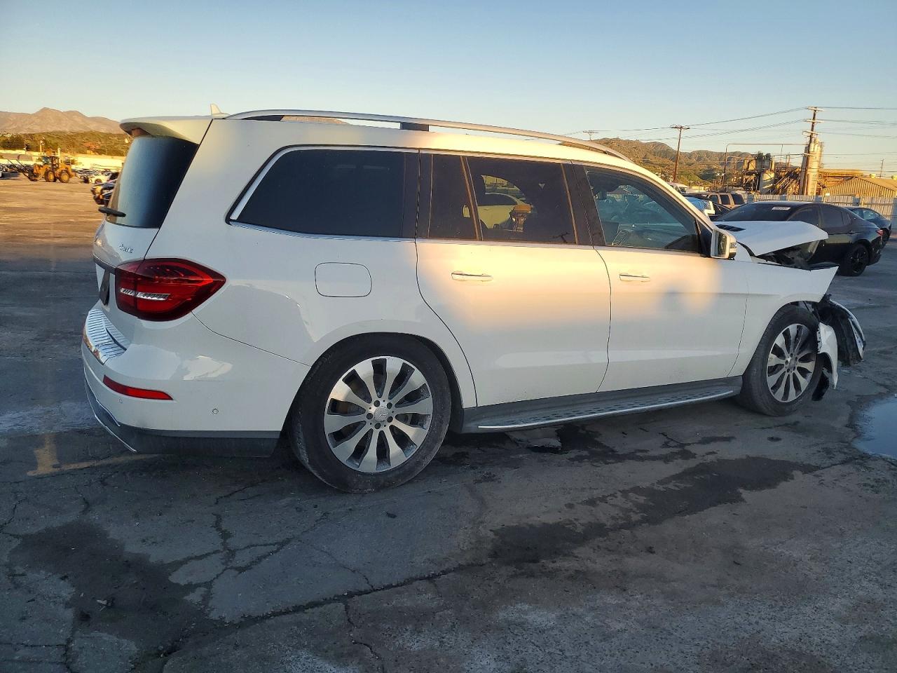 2017 MERCEDES-BENZ GLS 450 4MATIC photo 3