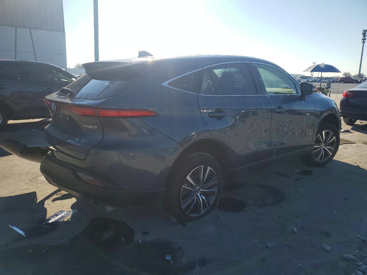 2022 TOYOTA VENZA LE photo 3