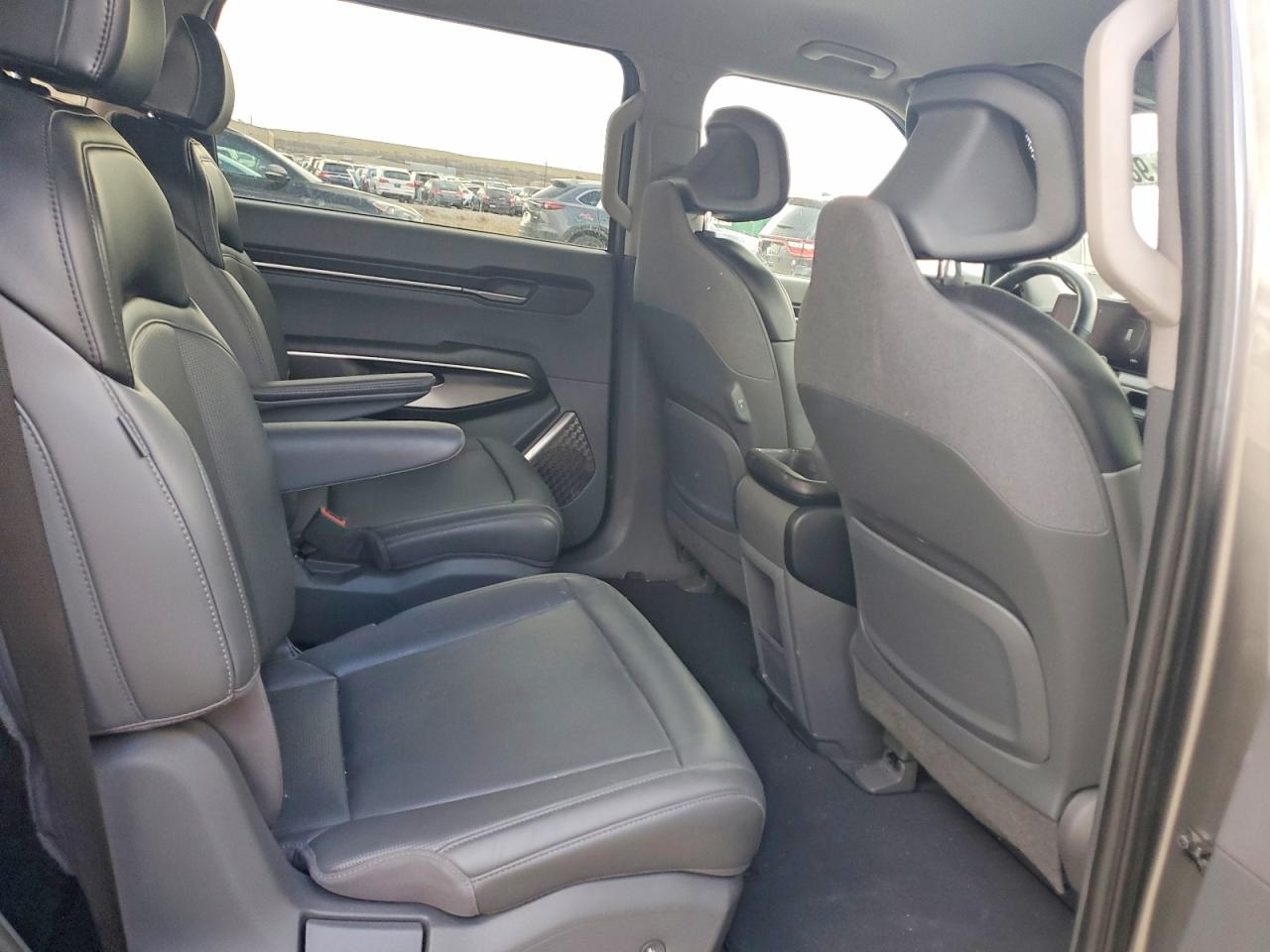2024 KIA EV9 photo 10