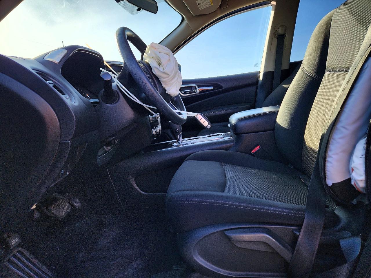 2020 NISSAN PATHFINDER S photo 7