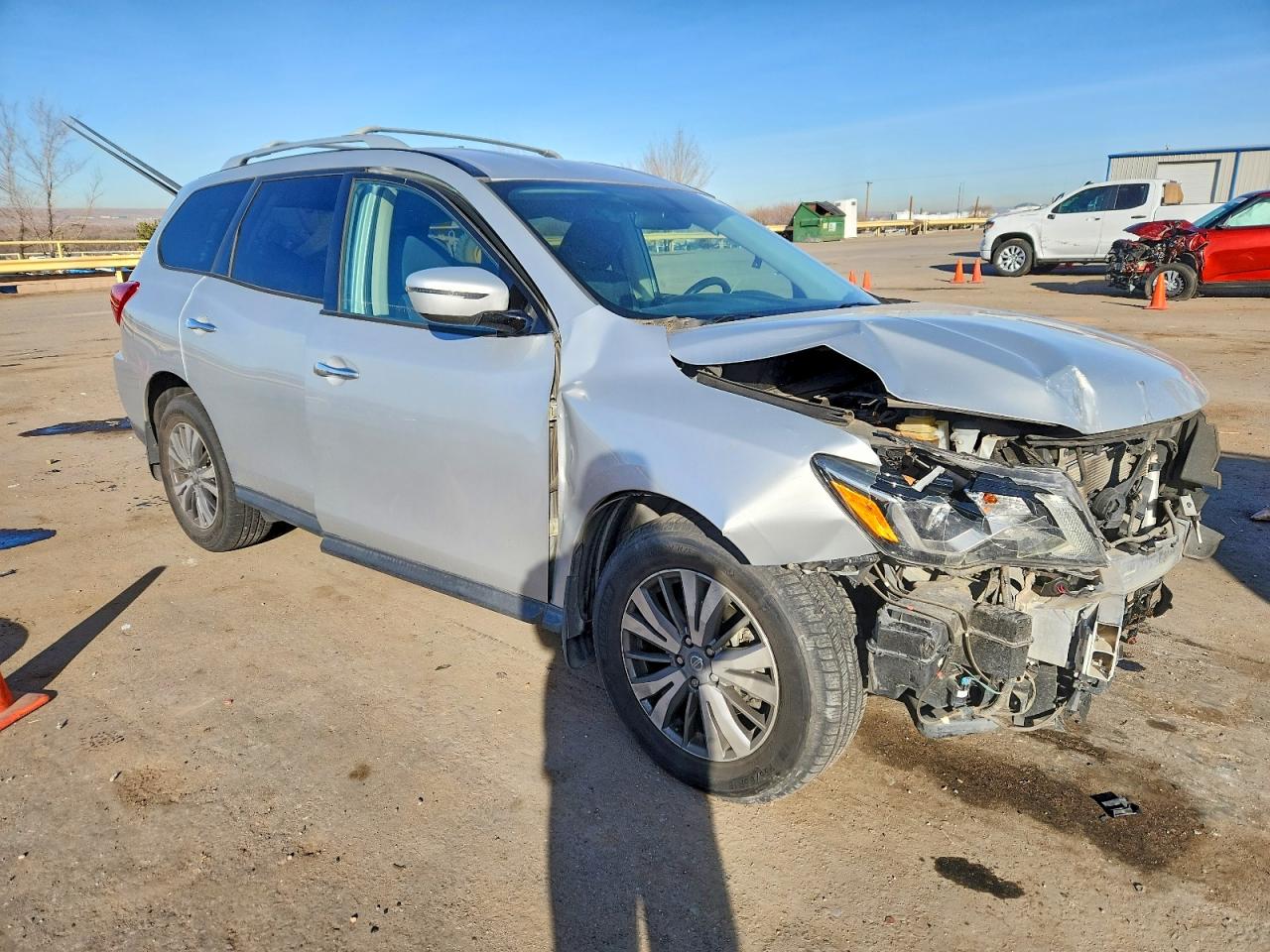2020 NISSAN PATHFINDER S photo 4