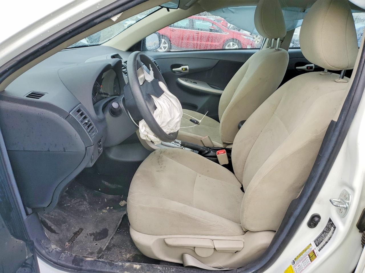 2013 TOYOTA COROLLA BASE photo 7