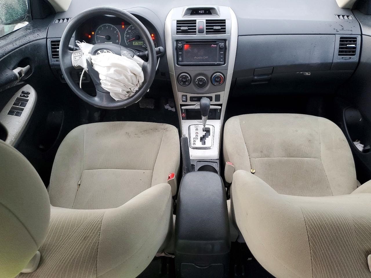 2013 TOYOTA COROLLA BASE photo 8