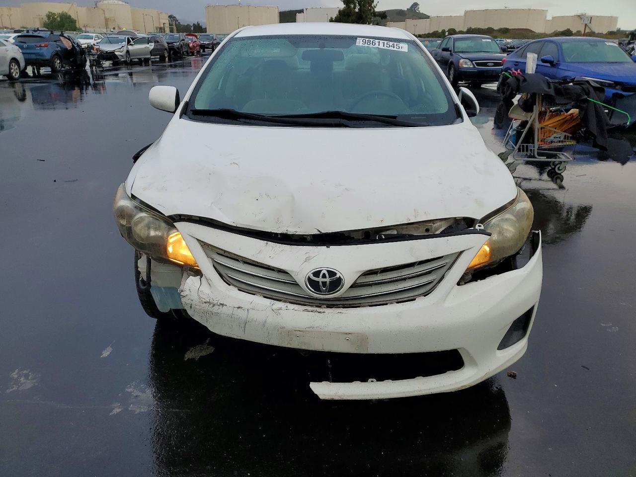 2013 TOYOTA COROLLA BASE photo 5