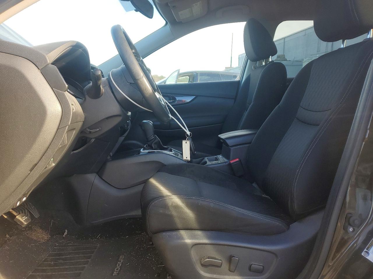 2017 NISSAN ROGUE S photo 7