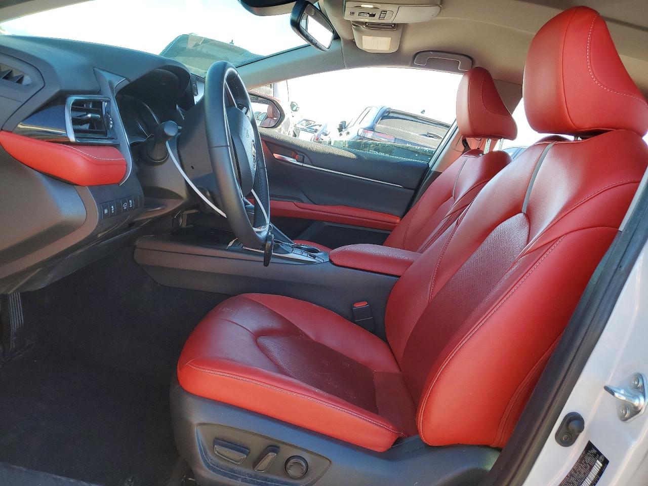 2022 TOYOTA CAMRY XSE photo 7