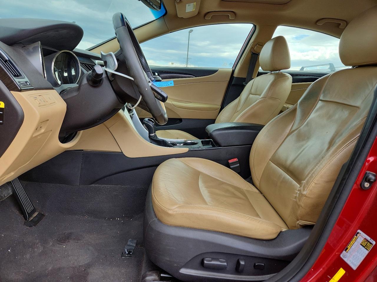 2011 HYUNDAI SONATA SE photo 7