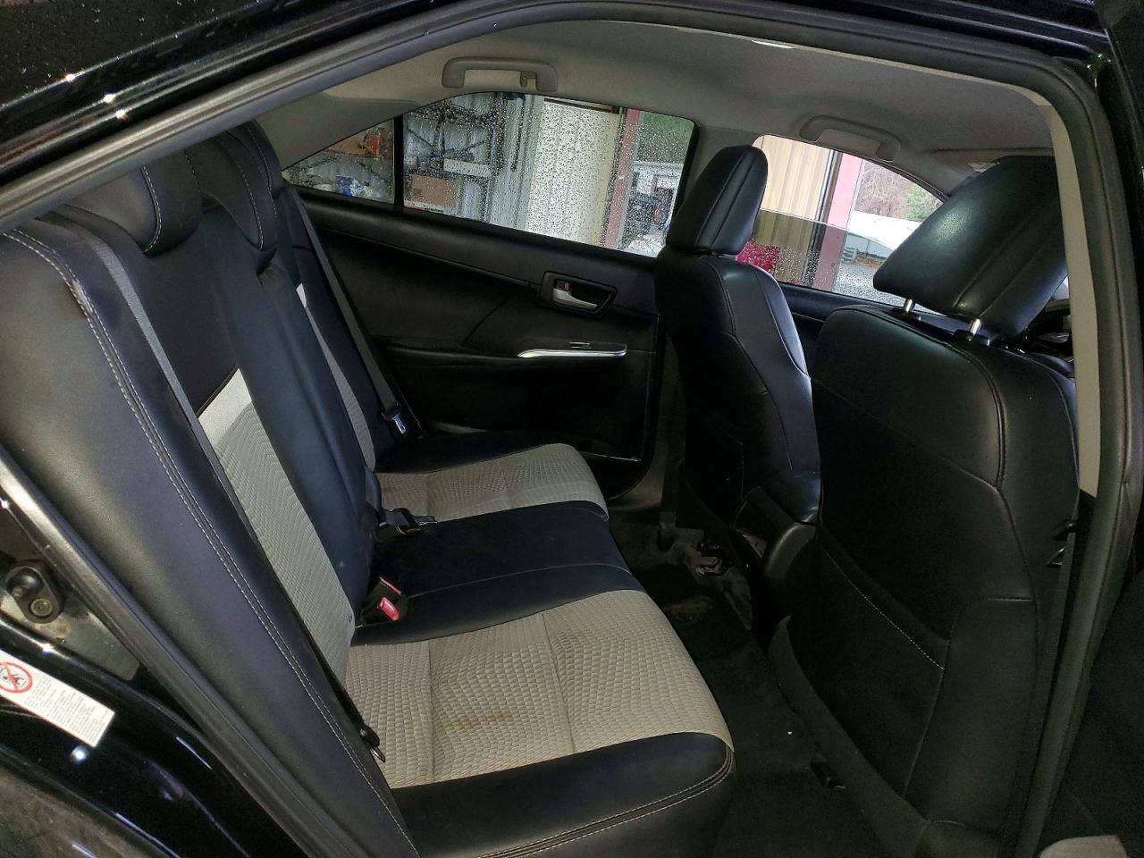 2014 TOYOTA CAMRY L photo 10