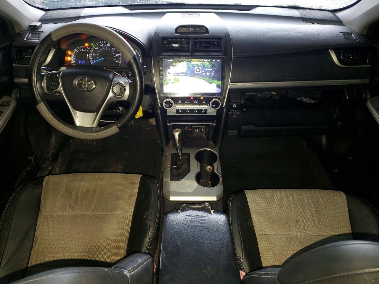 2014 TOYOTA CAMRY L photo 8
