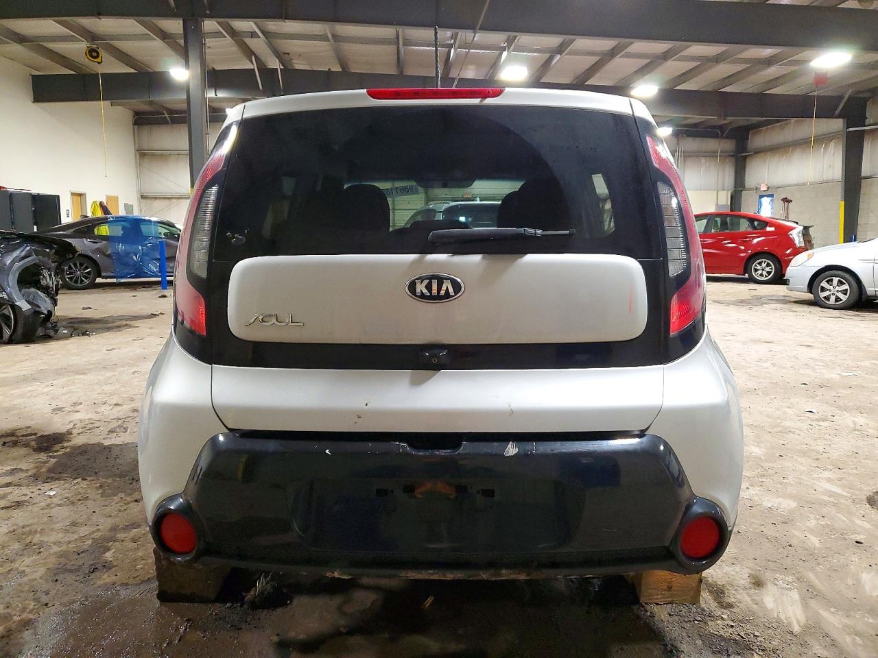 2016 KIA SOUL + photo 6