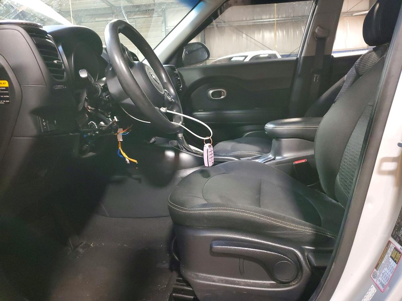 2016 KIA SOUL + photo 7