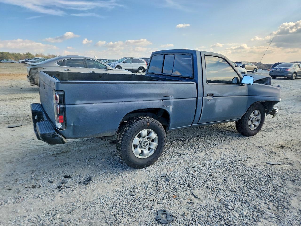 1993 NISSAN TRUCK SHORT WHEELBASE photo 3