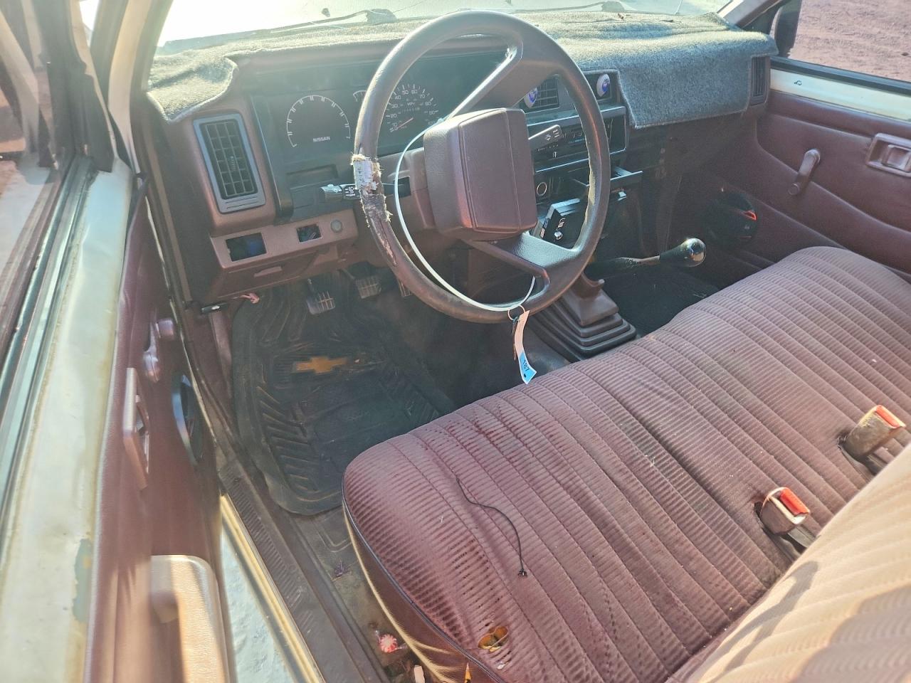 1993 NISSAN TRUCK SHORT WHEELBASE photo 8