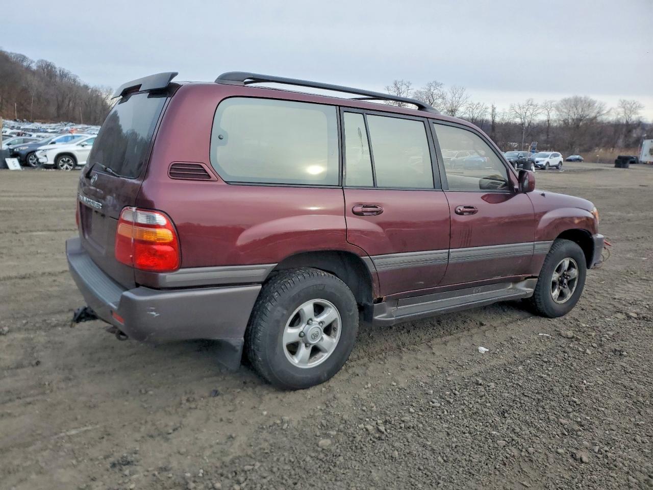 2000 TOYOTA LAND CRUISER photo 3