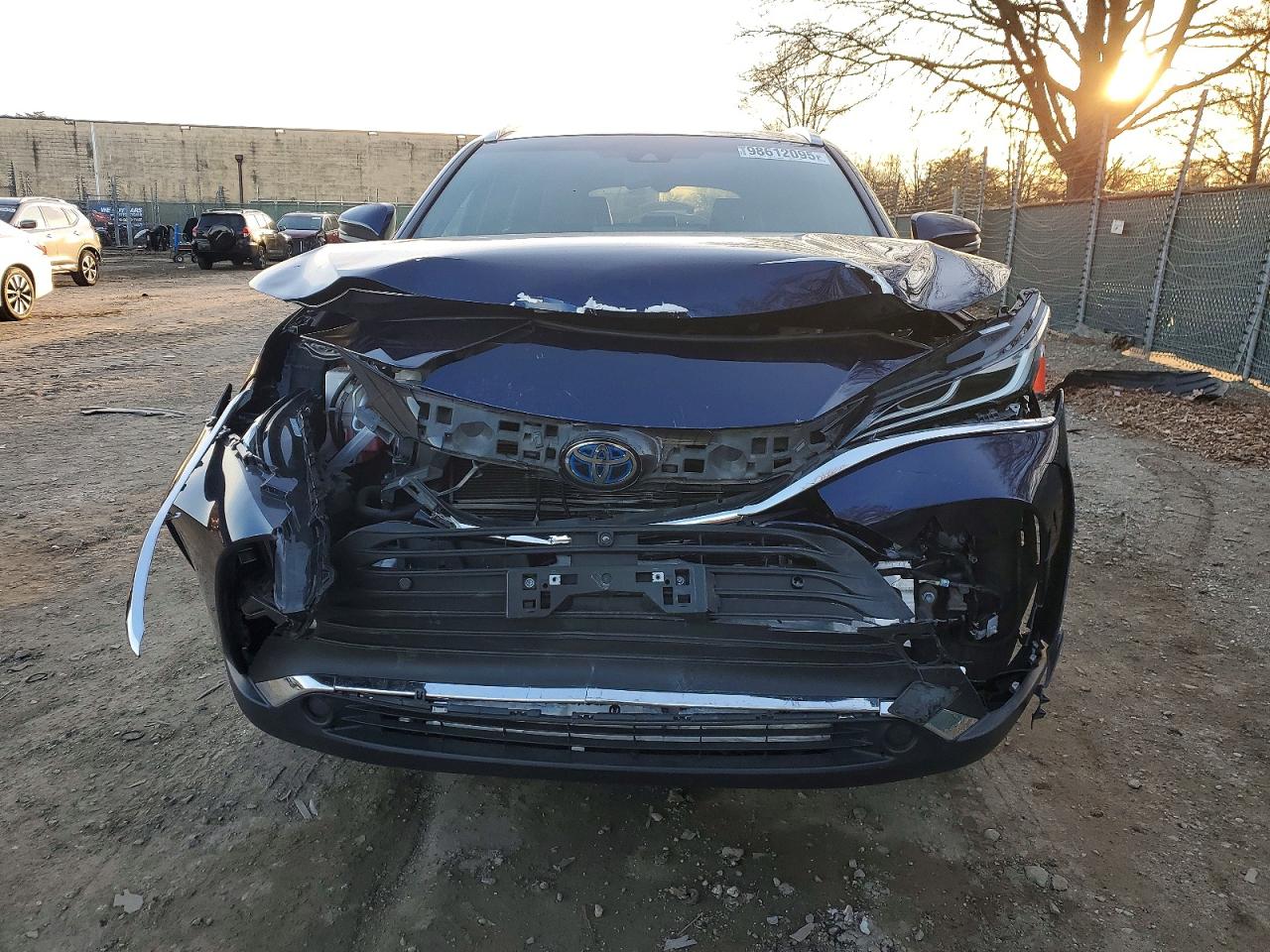 2021 TOYOTA VENZA LE photo 5