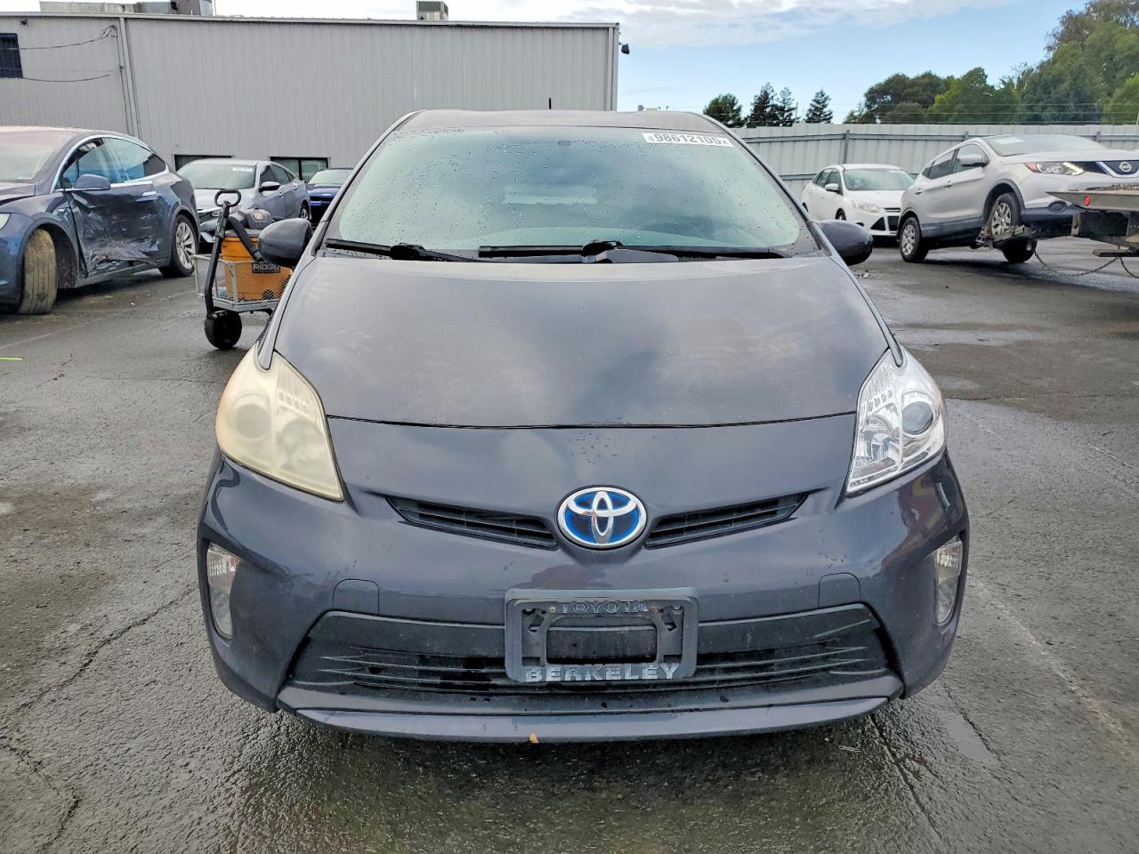2013 TOYOTA PRIUS photo 5