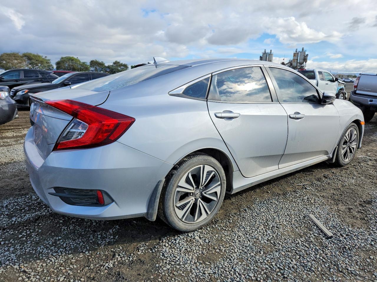 2017 HONDA CIVIC EXL photo 3