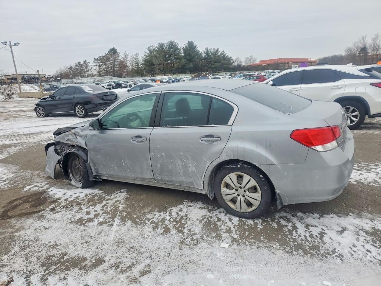 2010 SUBARU LEGACY 2.5I photo 2