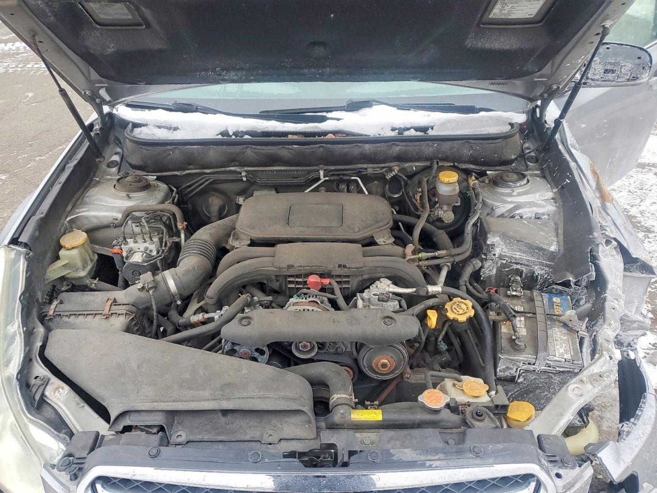 2010 SUBARU LEGACY 2.5I photo 11