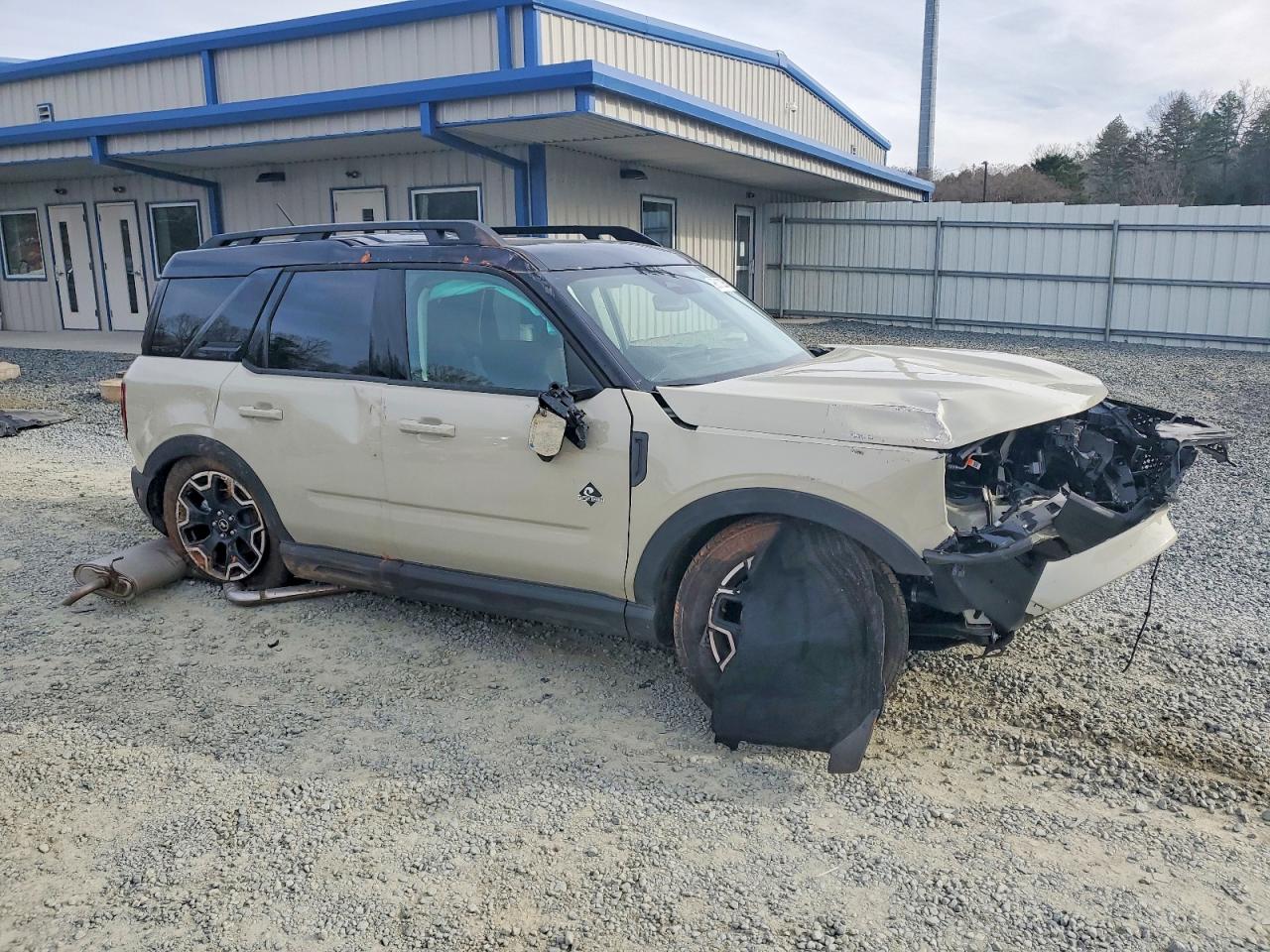 2025 FORD BRONCO SPORT OUTER BANKS photo 4