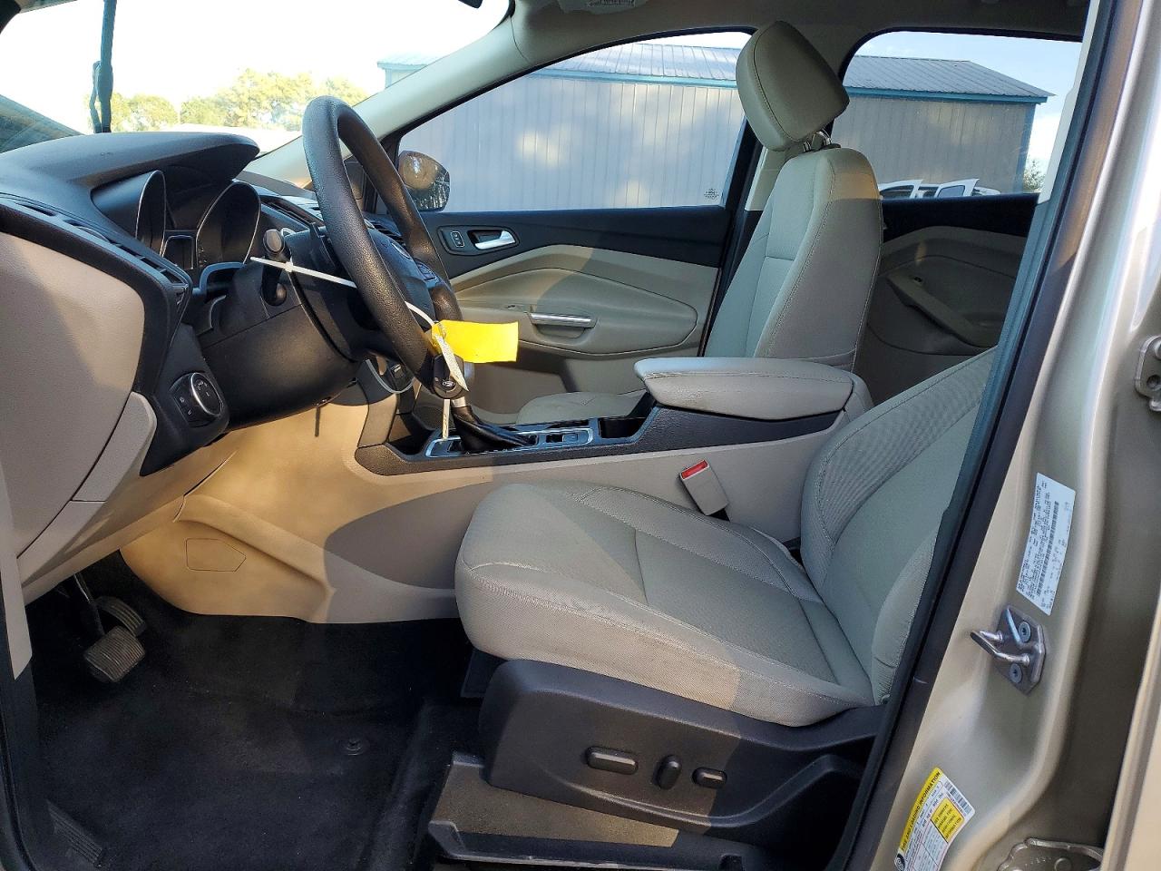 2017 FORD ESCAPE SE photo 7