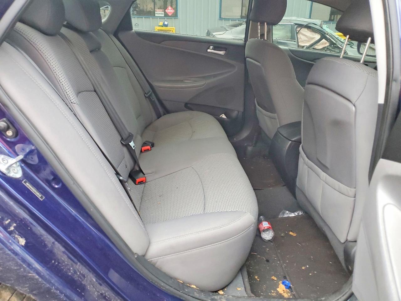 2012 HYUNDAI SONATA GLS photo 10