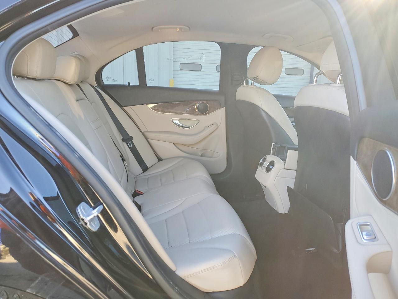 2015 MERCEDES-BENZ C 300 4MATIC photo 10