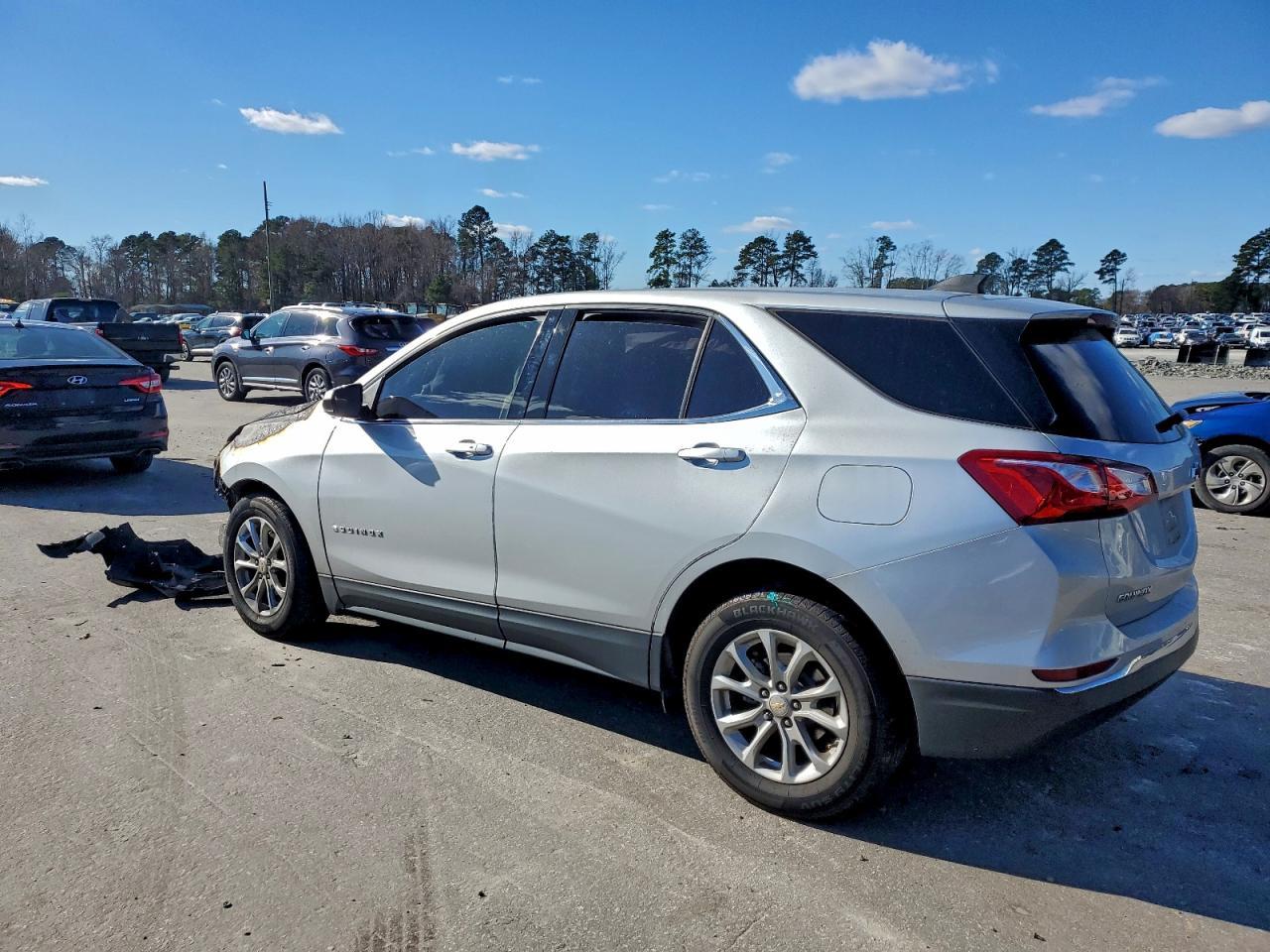 2020 CHEVROLET EQUINOX LT photo 2