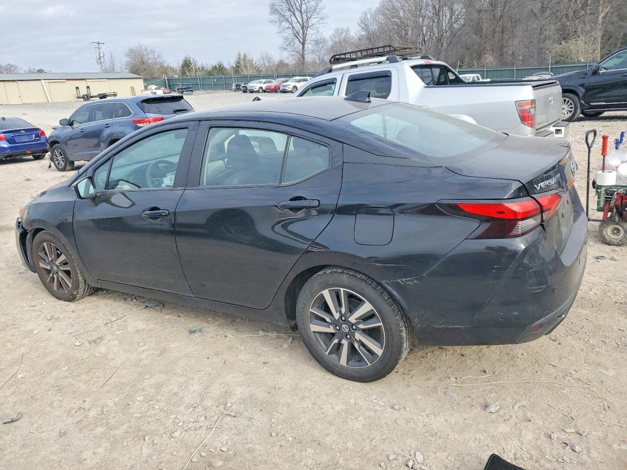 2021 NISSAN VERSA SV photo 2