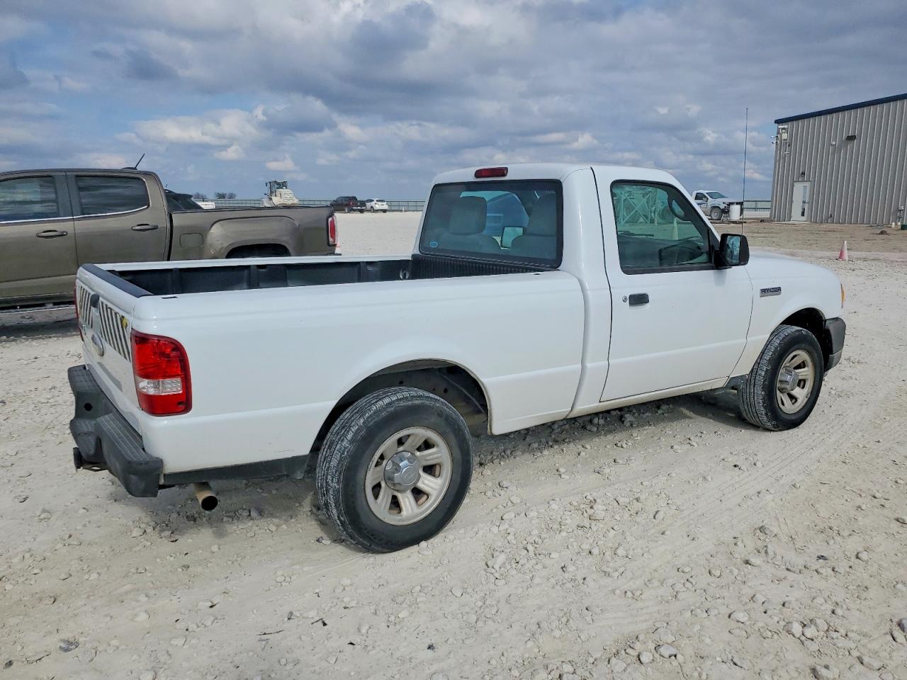 2011 FORD RANGER photo 3