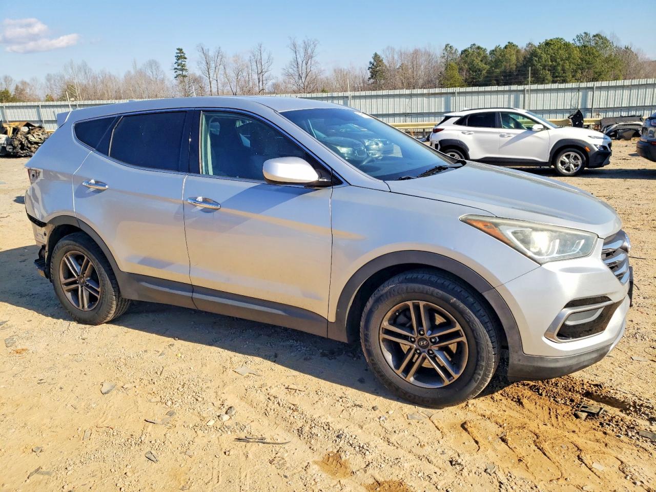 2017 HYUNDAI SANTA FE SPORT photo 4