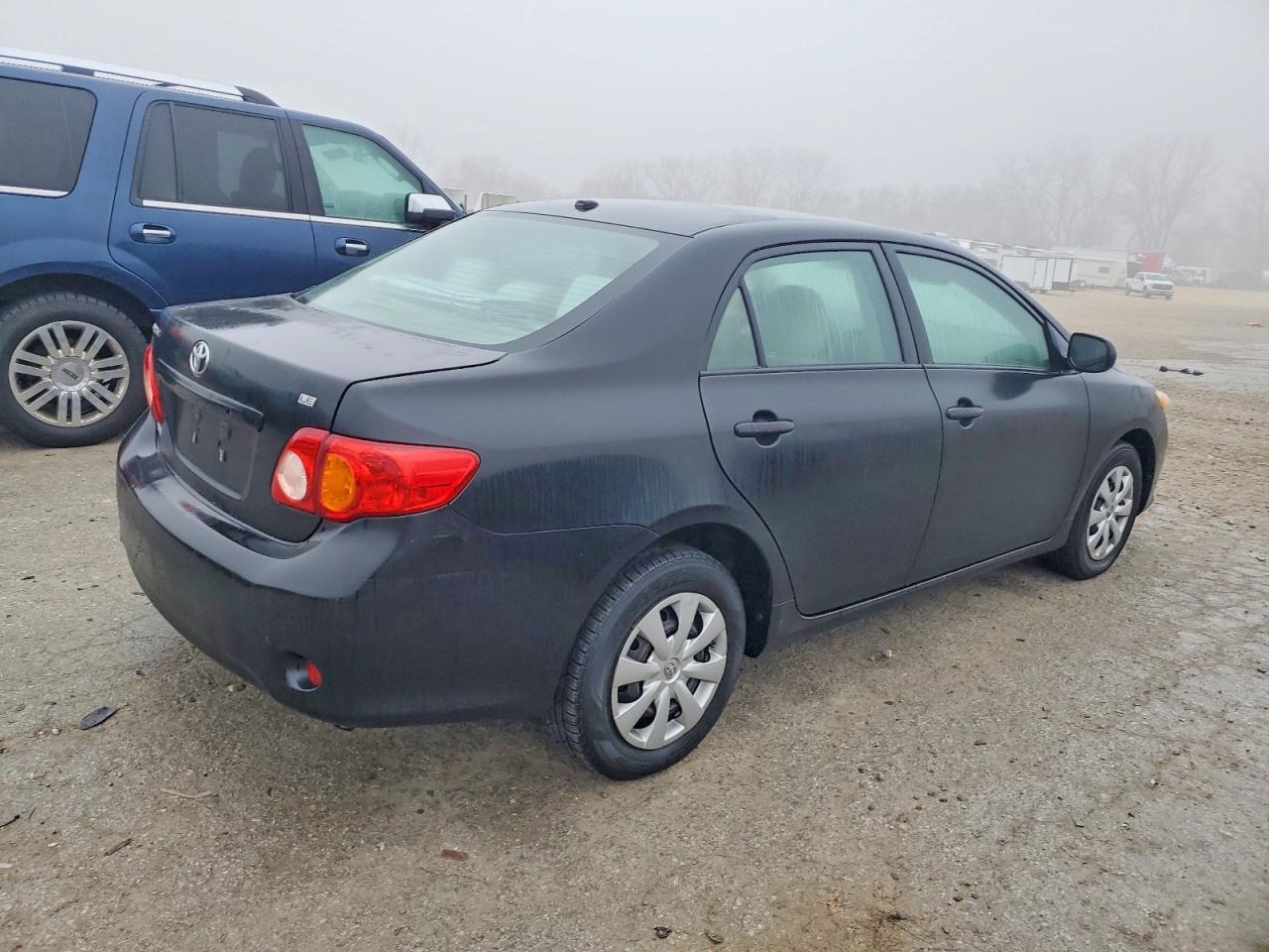2010 TOYOTA COROLLA BASE photo 3