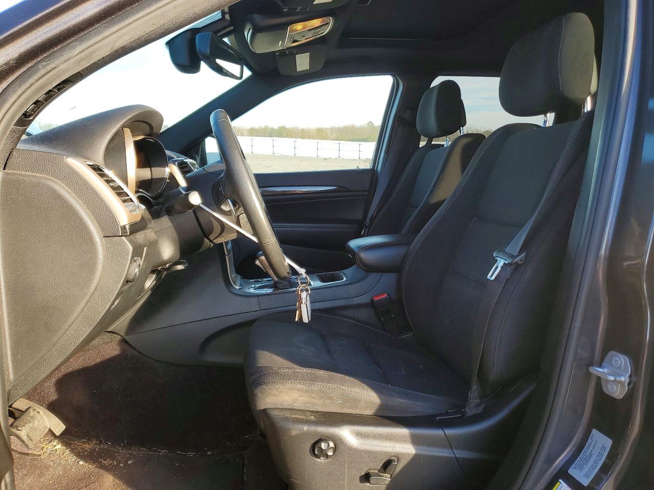 2016 JEEP GRAND CHEROKEE LAREDO photo 7