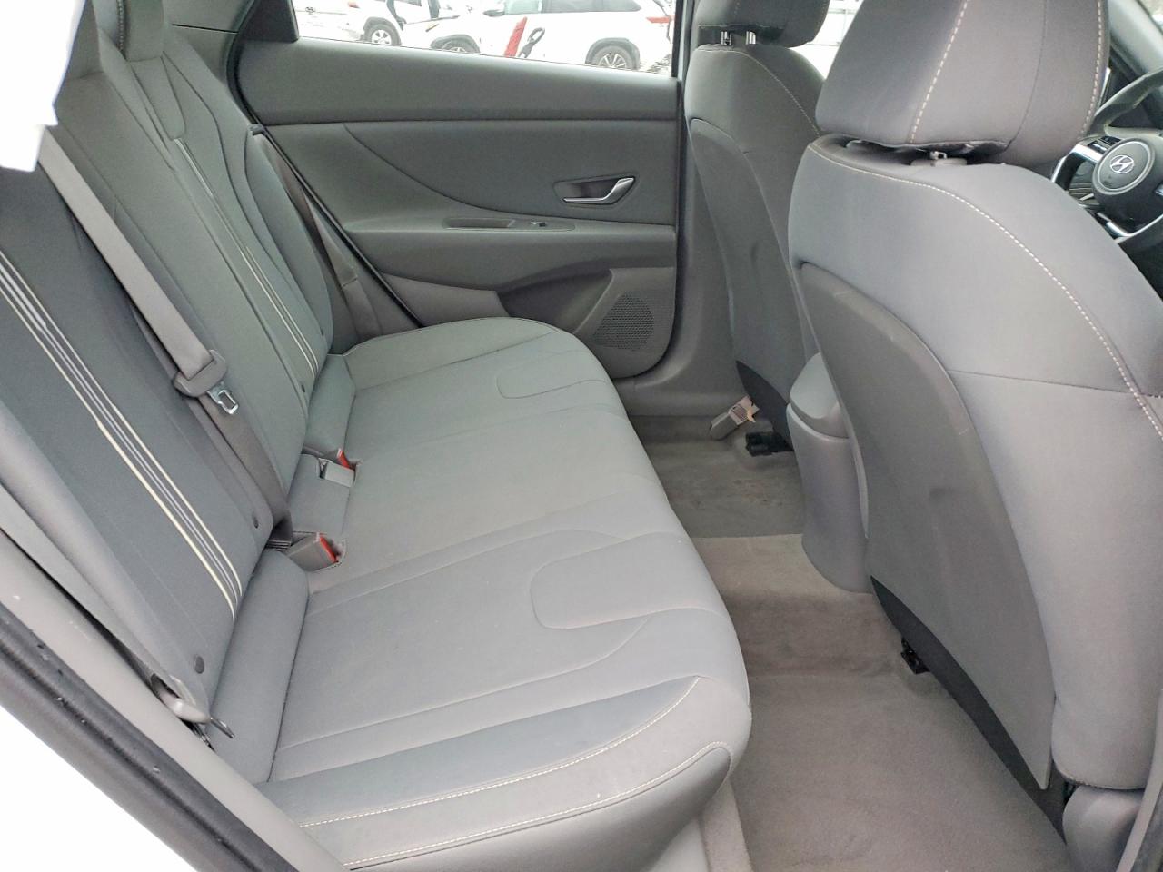 2023 HYUNDAI ELANTRA SEL photo 28