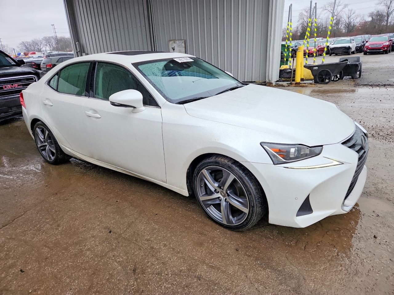 2019 LEXUS IS 300 photo 4