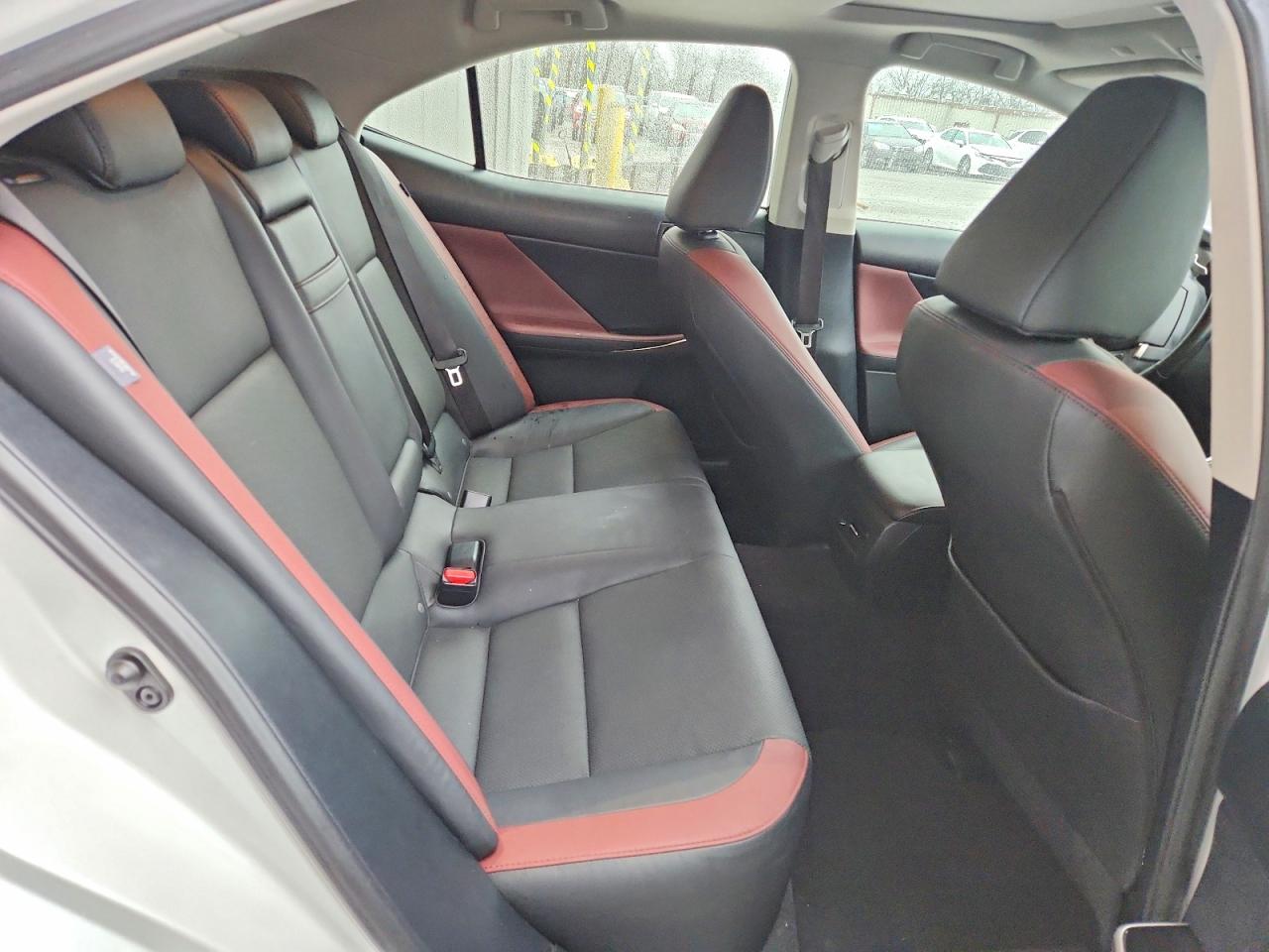 2019 LEXUS IS 300 photo 10