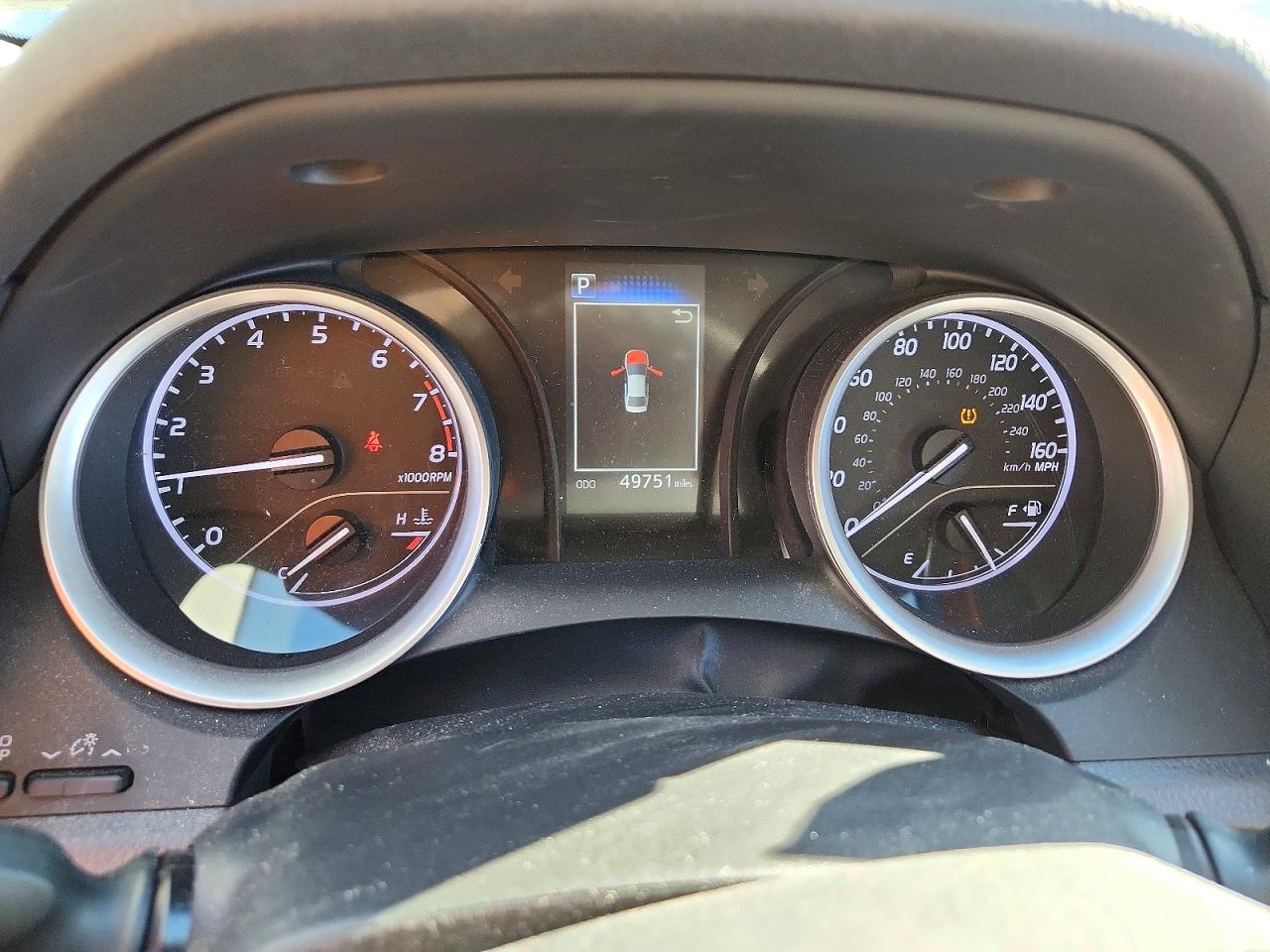 2022 TOYOTA CAMRY LE photo 9