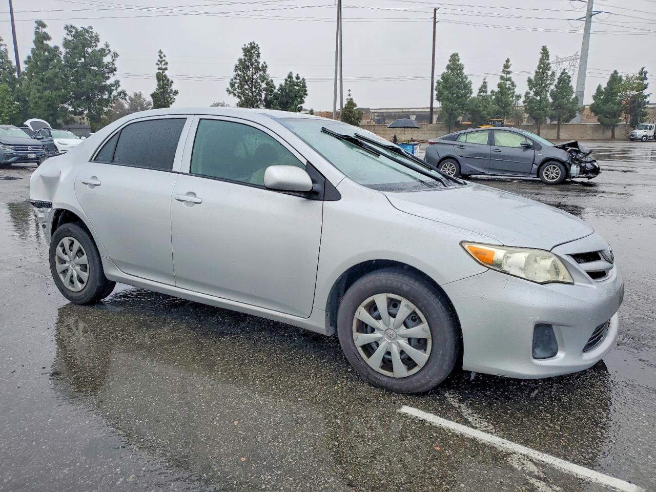 2013 TOYOTA COROLLA BASE photo 7