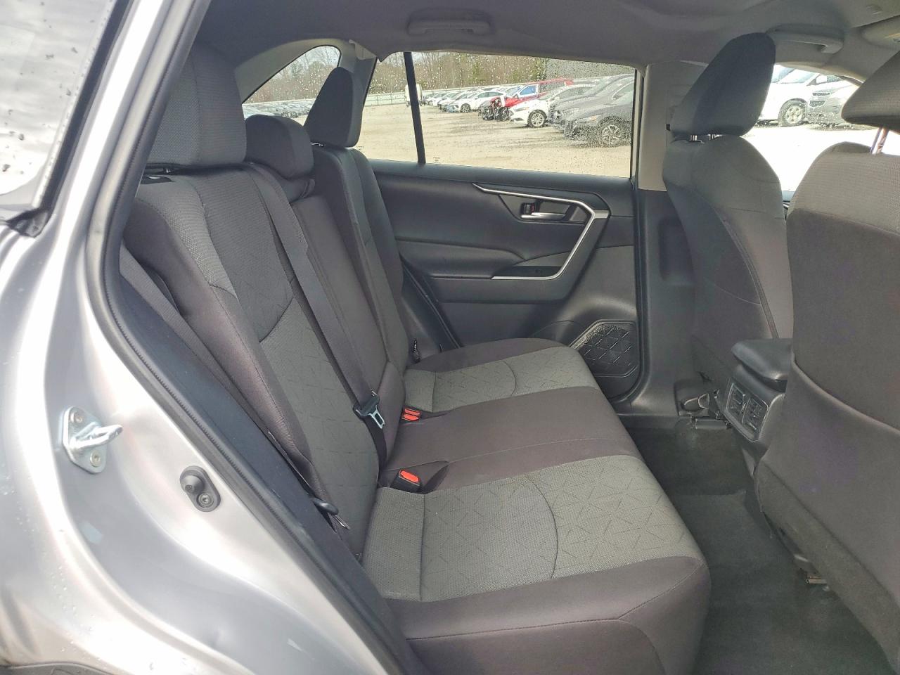 2024 TOYOTA RAV4 XLE photo 11