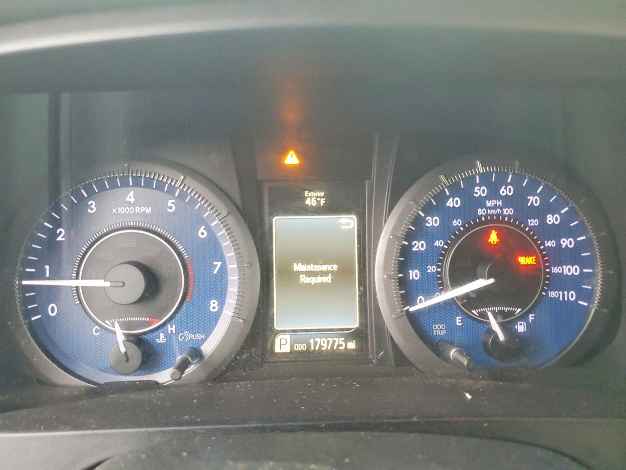 2015 TOYOTA SIENNA XLE photo 9