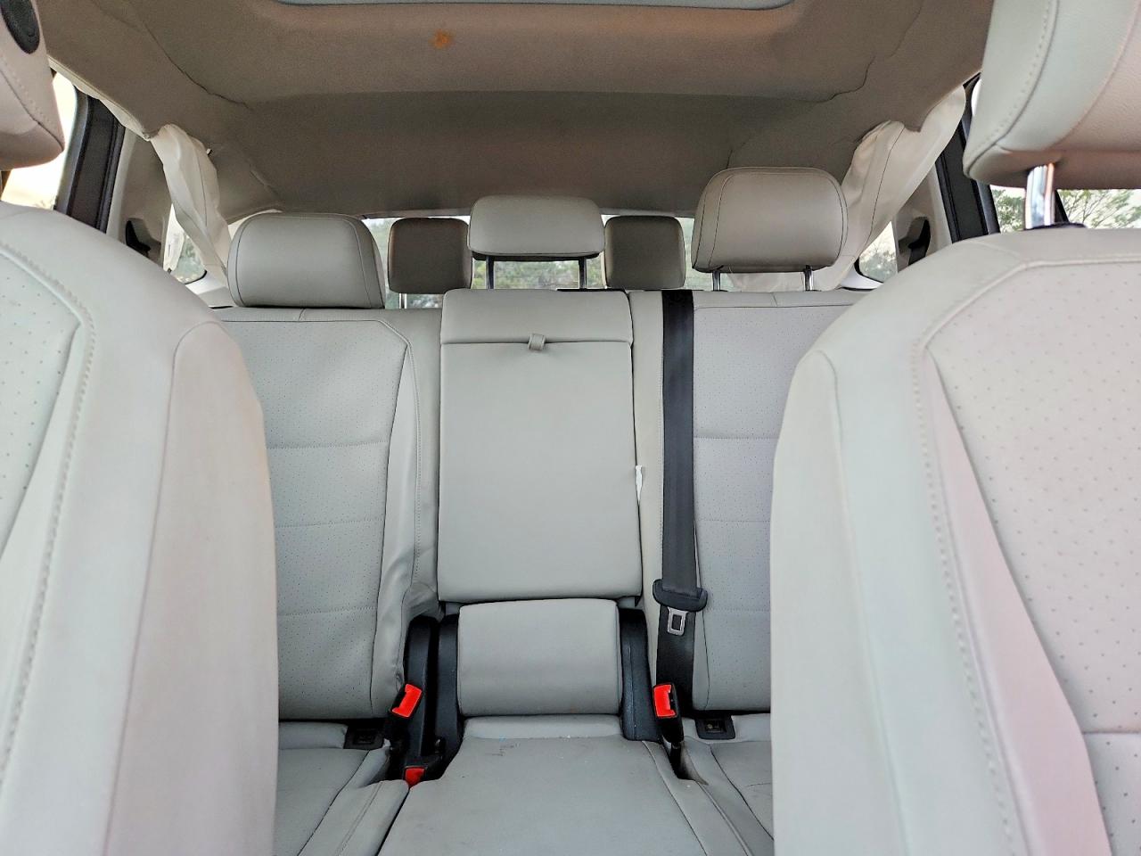 2020 VOLKSWAGEN TIGUAN SE photo 10