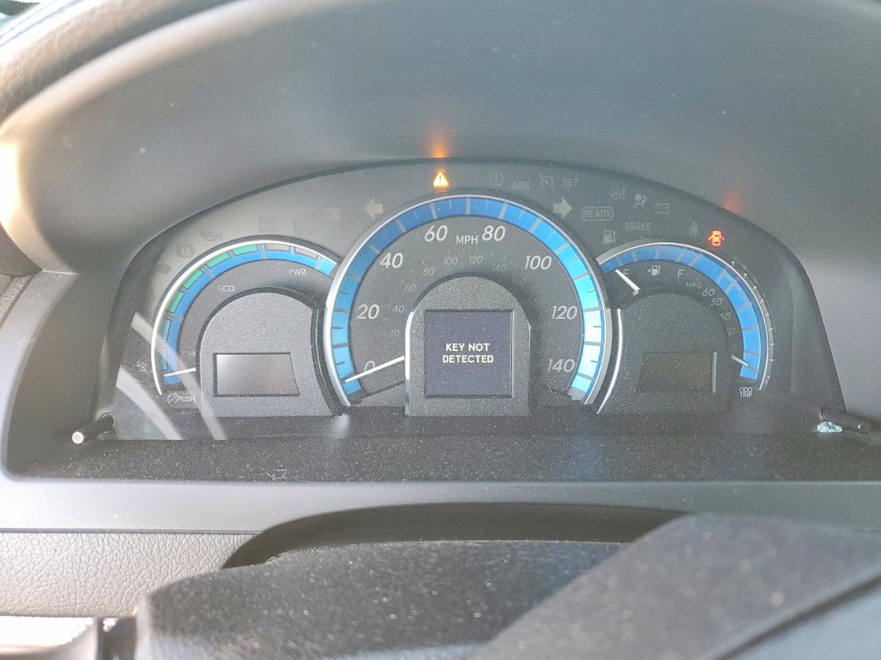 2012 TOYOTA CAMRY HYBRID photo 17