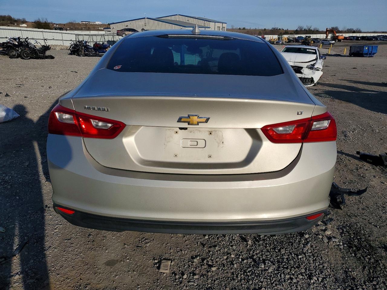 2016 CHEVROLET MALIBU LT photo 6