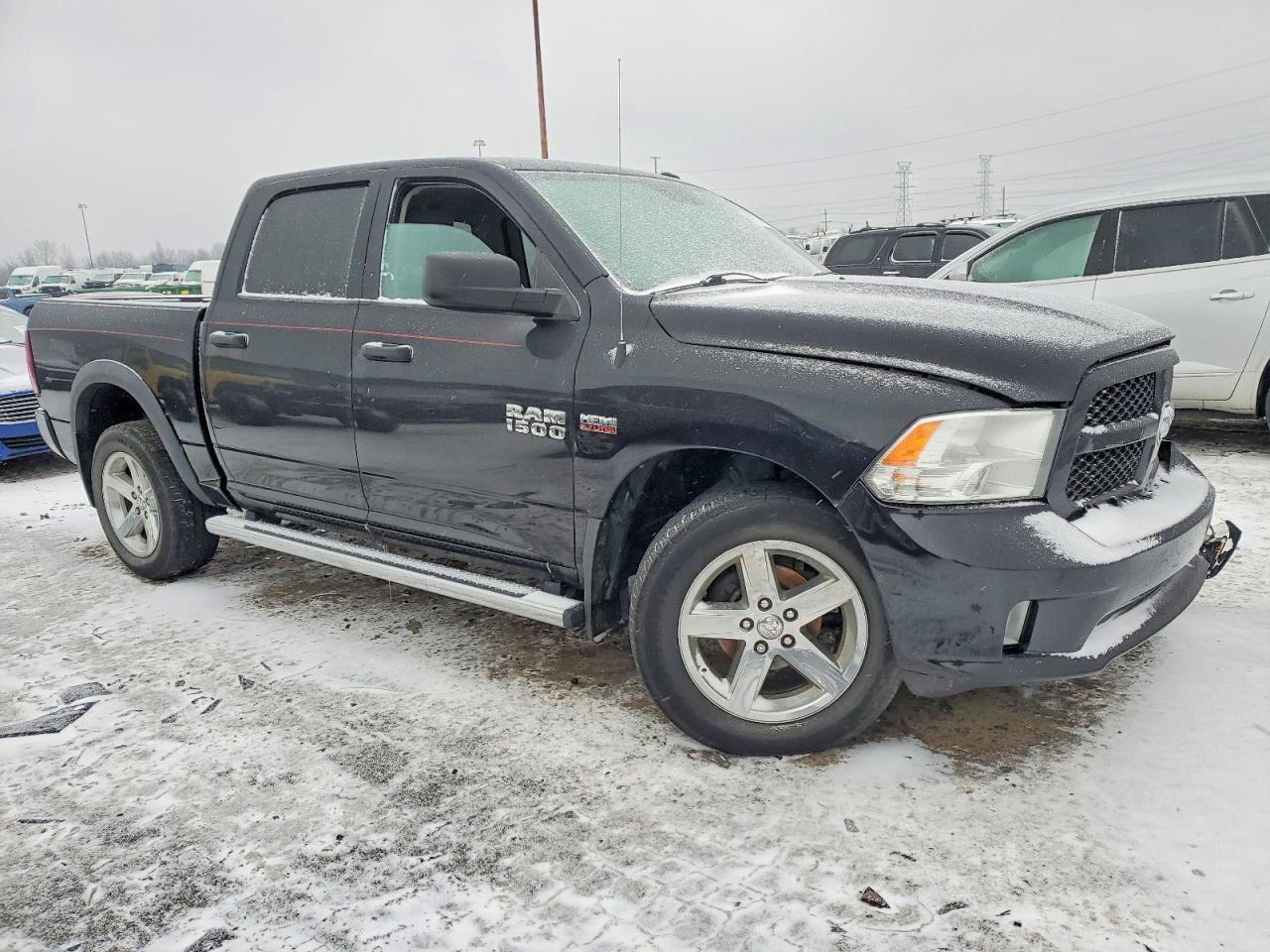 2014 RAM 1500 ST photo 4
