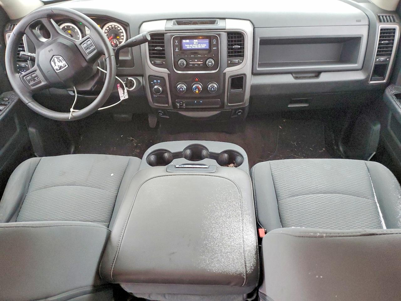 2014 RAM 1500 ST photo 8