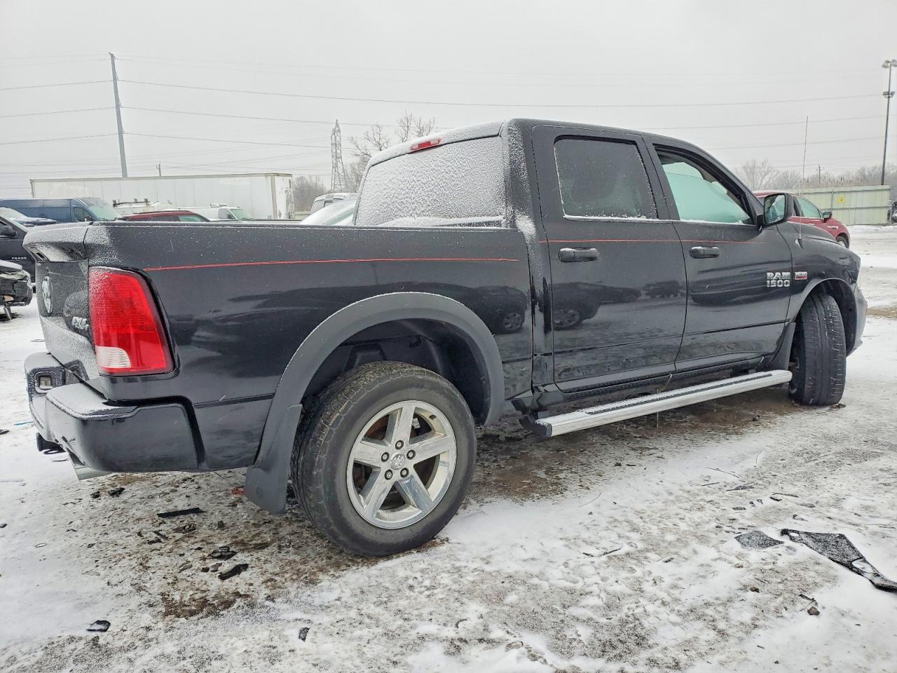 2014 RAM 1500 ST photo 3